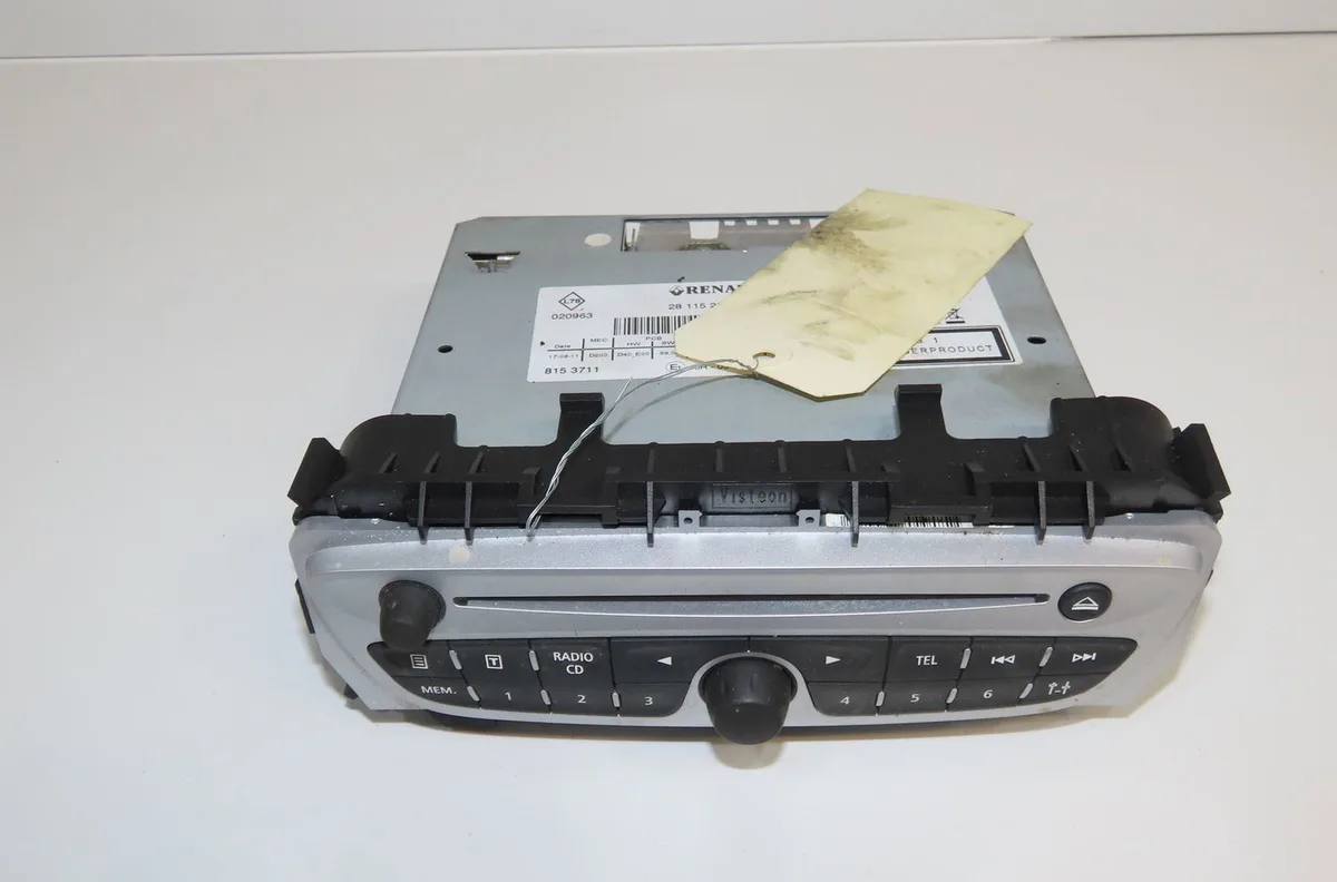 Autoradio Renault TWINGO II (CN0_) 1.2 tce 100 (cn0p) (2011) occasion