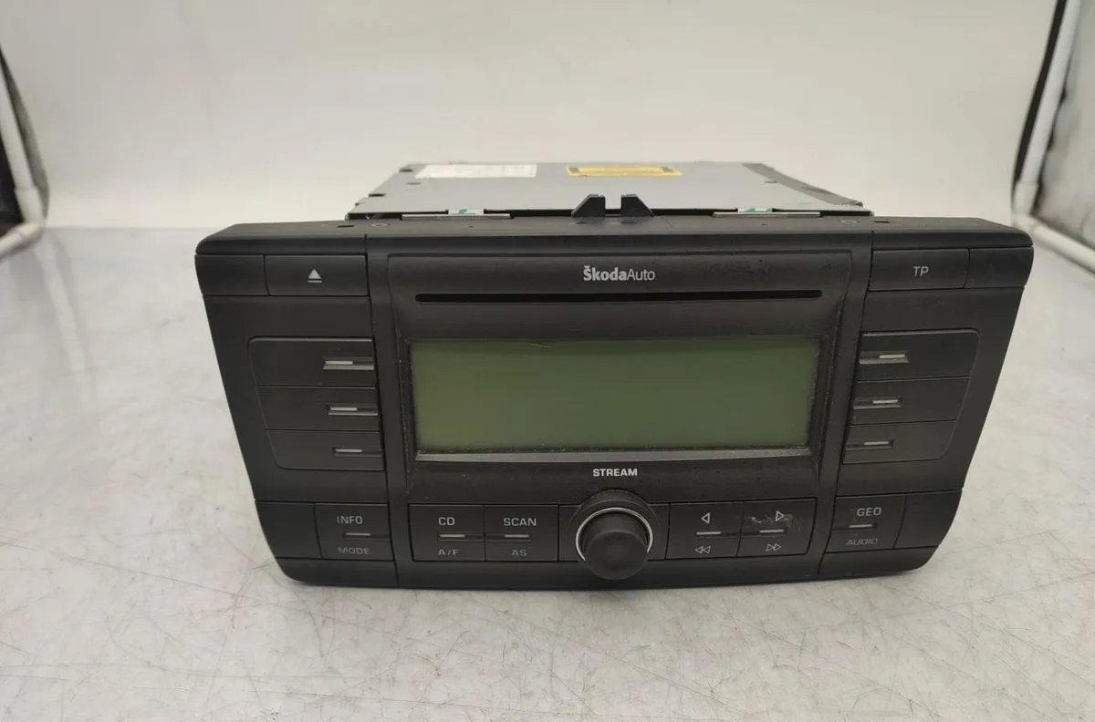 Autoradio SKODA OCTAVIA 2 PHASE 1 occasion