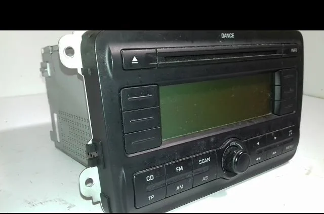 Autoradio Skoda ROOMSTER (5J7) 1.9 tdi (2006-2010) 5 portes occasion