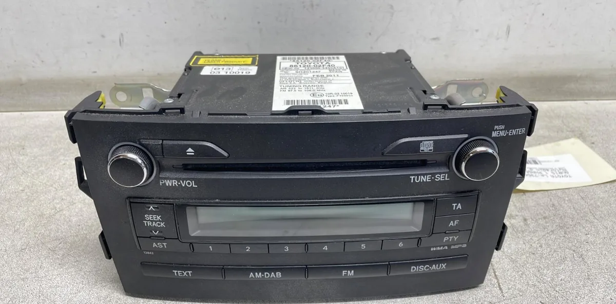 Autoradio Toyota AURIS (_E15_) 1.8 hybrid (zwe150_) (2010-2012) occasion