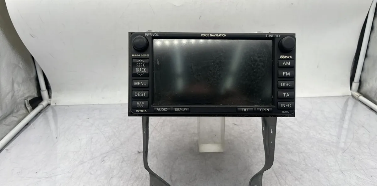 Autoradio TOYOTA AVENSIS 2 PHASE 2 BREAK occasion