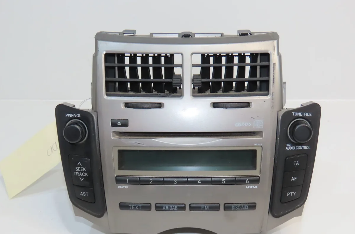 Autoradio Toyota YARIS (_P9_) 1.0 vvt-i (ksp90_) (2005-2011) 5 portes occasion
