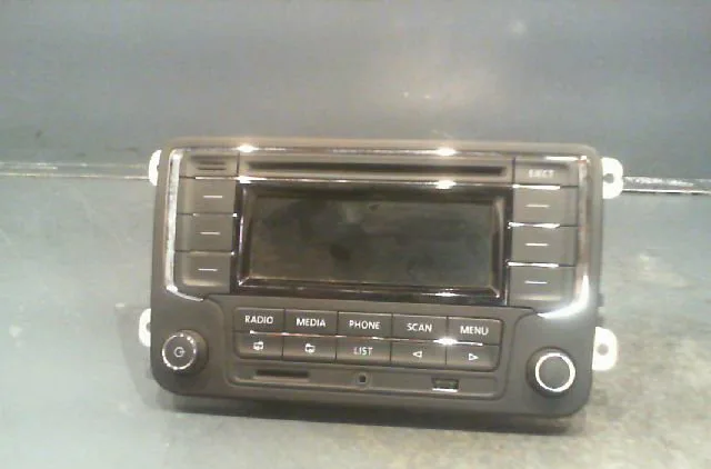 Autoradio Volkswagen GOLF V (1K1) 1.9 tdi (2003-2008) occasion