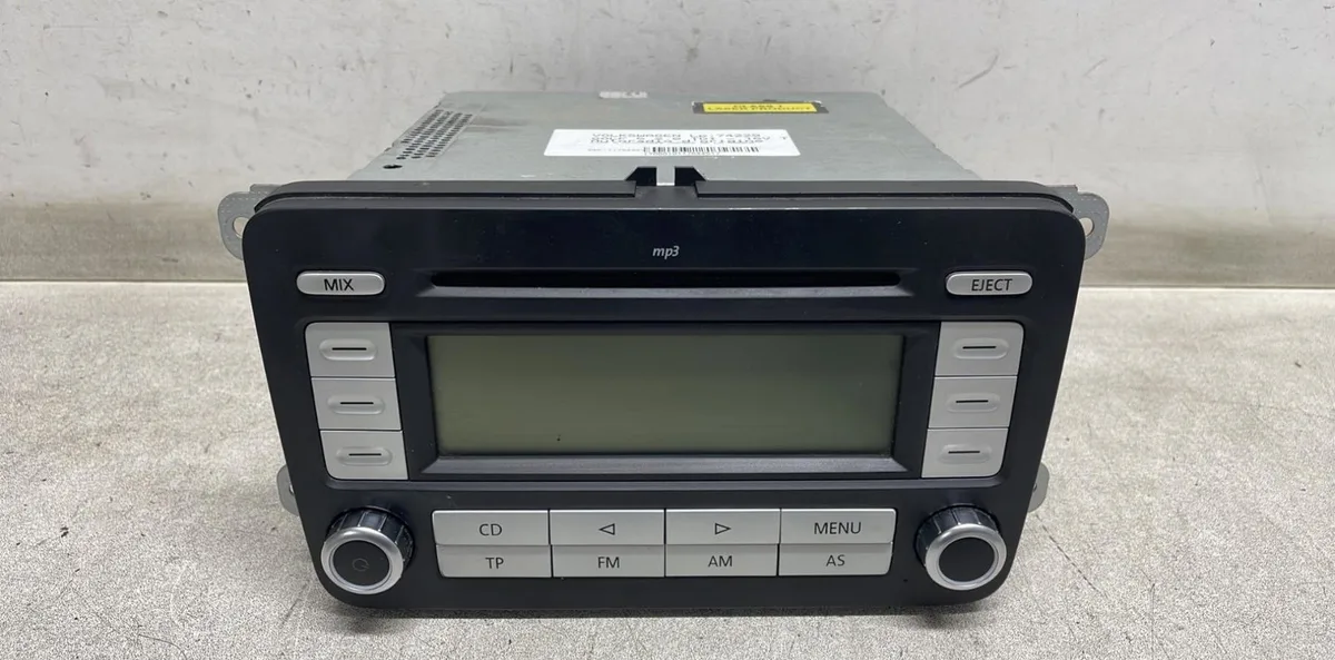 Autoradio Volkswagen GOLF V (1K1) 2.0 tdi 16v (2003-2008) occasion