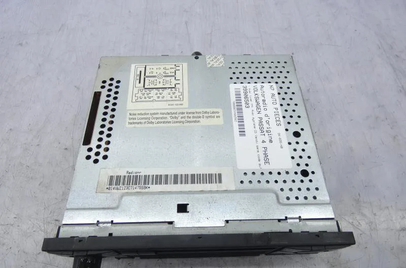 Autoradio VOLKSWAGEN PASSAT 4 PHASE 2 BREAK occasion