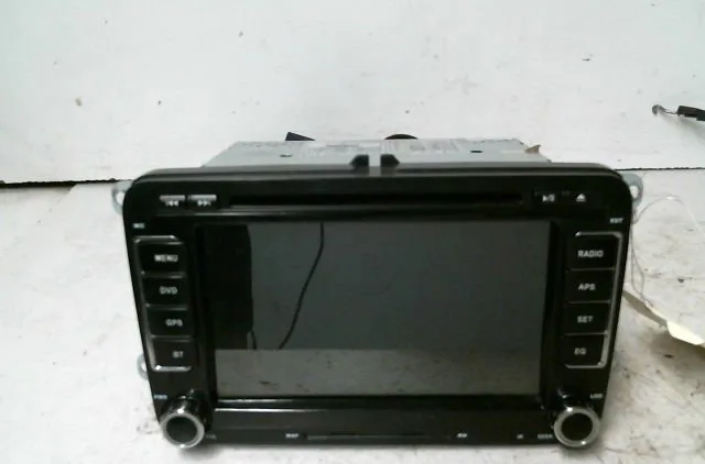 Autoradio Volkswagen PASSAT B6 Variant (3C5) 2.0 tdi 16v (2005-2010) 5 portes occasion