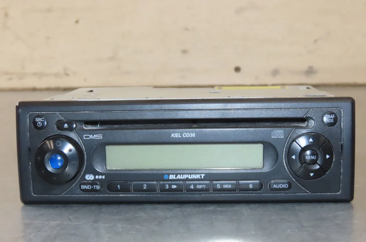 Autoradio Volkswagen TRANSPORTER V Camionnette (7HA, 7HH, 7EA, 7EH) 2.5 tdi (2003-2009) occasion