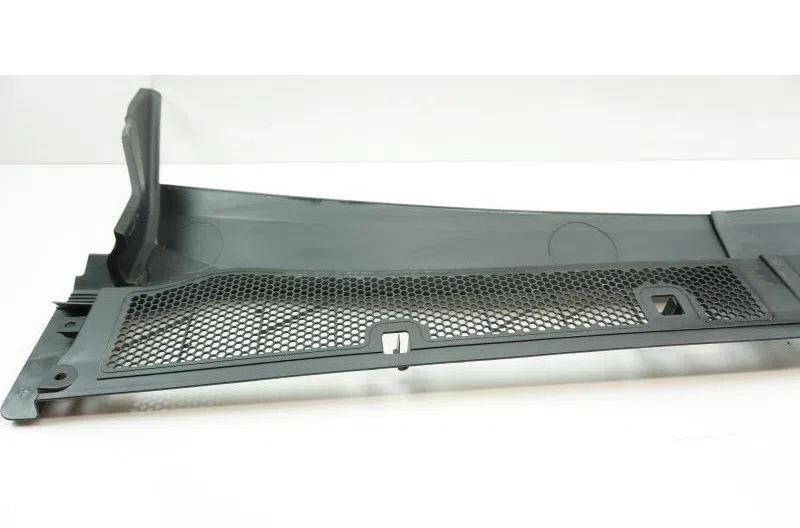 Baie de pare brise pour PEUGEOT 2008 2
