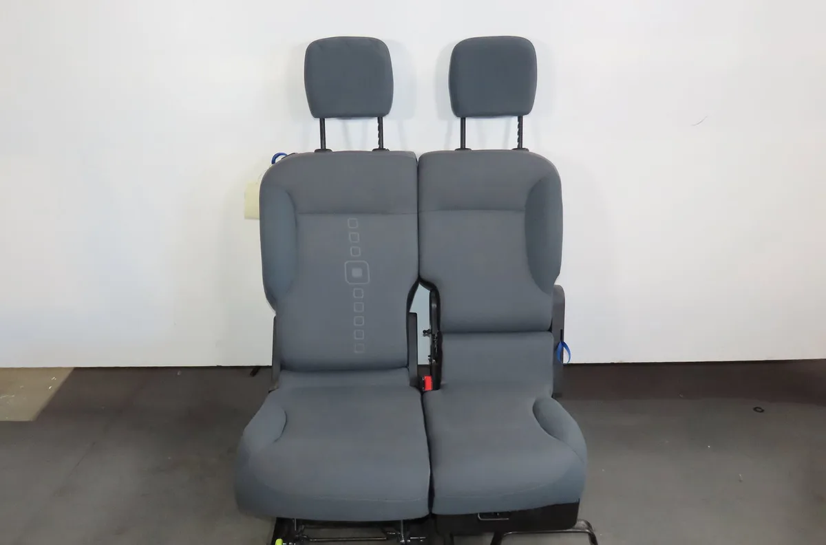 Banquette avant Citroen BERLINGO Camionnette-Monospace (B9) 1.6 hdi - bluehdi 75 (2010) 4 portes occasion