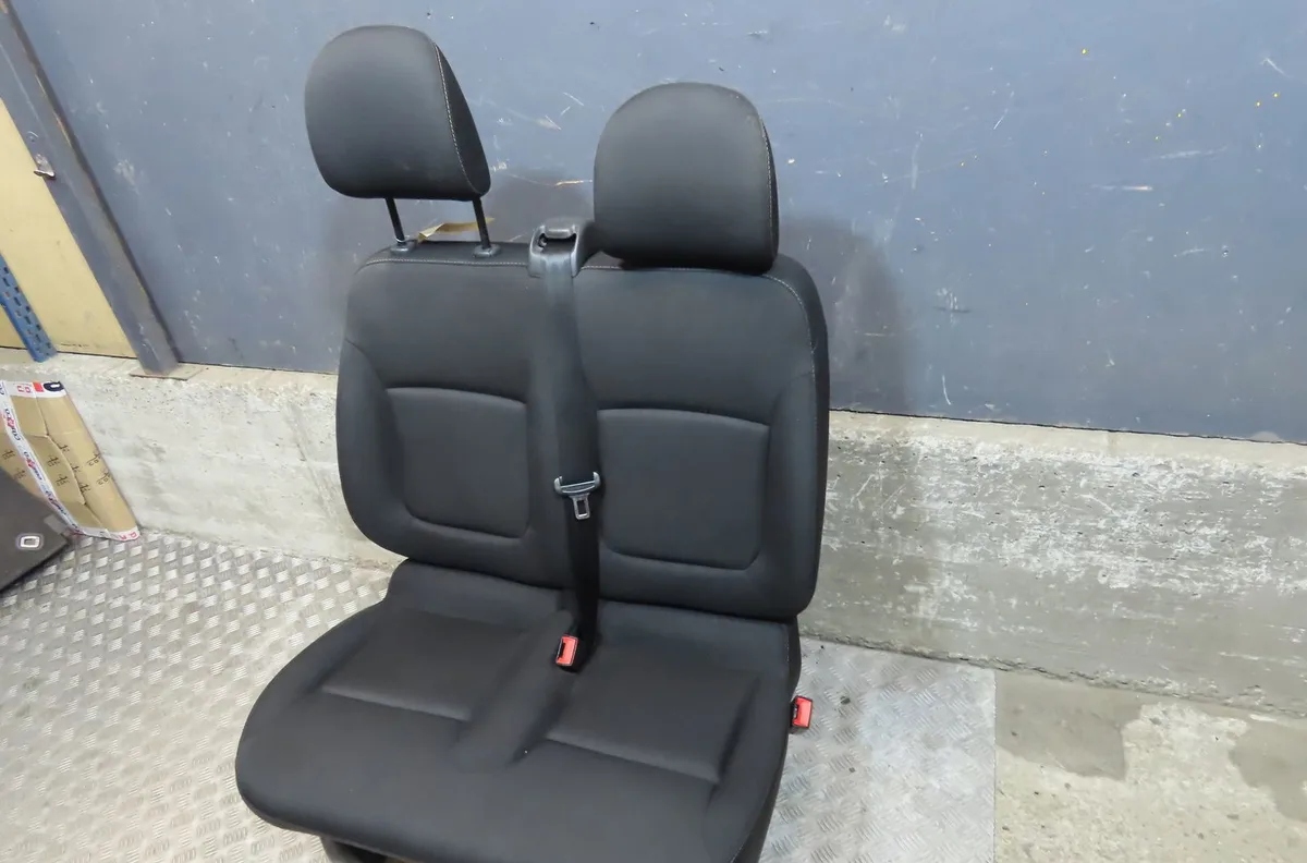 Banquette avant Renault TRAFIC III Camionnette (FG_) 1.6 dci 120 (fgmk) (2015) occasion