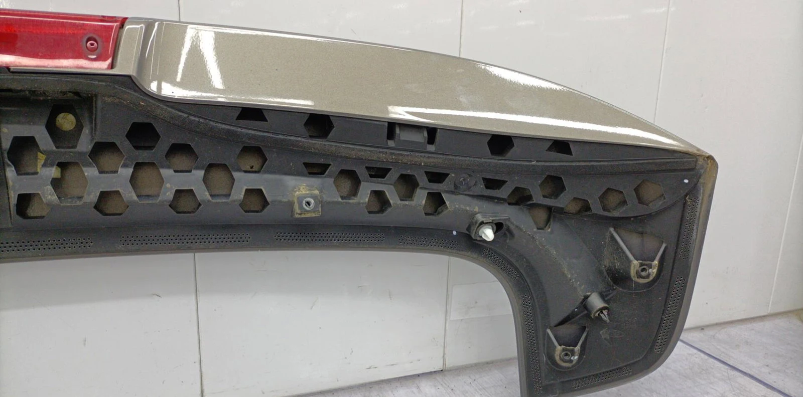 Becquet hayon FORD FOCUS 3 PHASE 1 occasion
