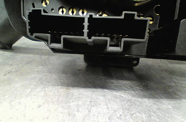 Bloc commodos Alfa romeo 147 (937_) 1.9 jtd (937.axd1a, 937.bxd1a) (2001-2010) occasion