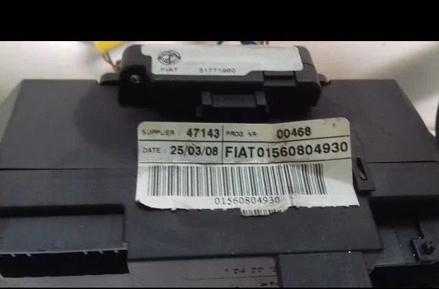 Bloc commodos Alfa romeo 159 (939_) 1.9 jtdm 8v (939axe1b) (2005-2011) occasion