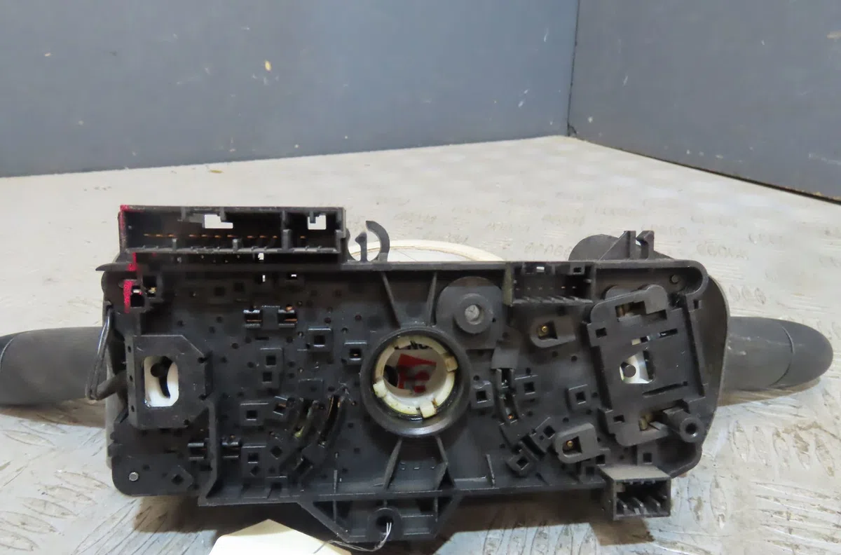Bloc commodos Alfa romeo 166 (936_) 2.4 jtd (936a2a__) (1998-2000) occasion