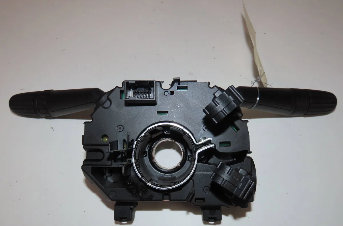 Bloc commodos Alfa romeo MITO (955_) 1.3 multijet (955axp1a, 955ayc1a) (2009-2018) 3 portes occasion