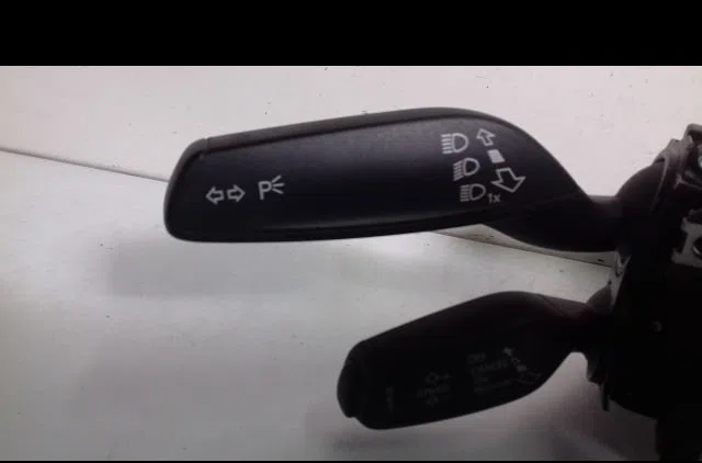 Bloc commodos Audi A3 (8V1, 8VK) 1.6 tdi (2013-2017) occasion