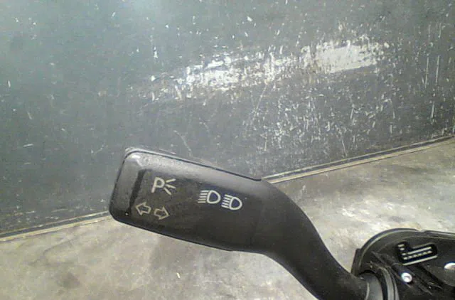 Bloc commodos Audi A4 B7 (8EC) 1.6 (2004-2008) occasion