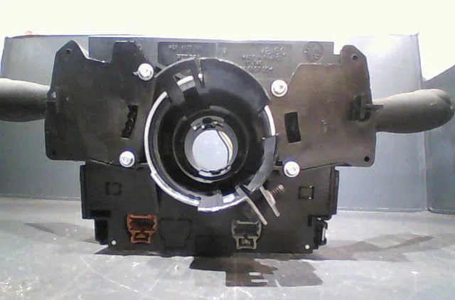 Bloc commodos Citroën C3 I (FC_, FN_) 1.4 hdi (2003-2011) 5 portes occasion