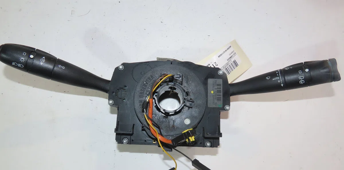 Bloc commodos Citroën C3 I (FC_, FN_) 1.4 hdi (2003-2011) 5 portes occasion