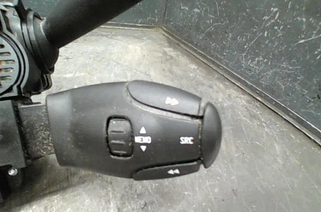 Bloc commodos Citroën C3 II (SC_) 1.0 vti 68 (2012) 5 portes occasion