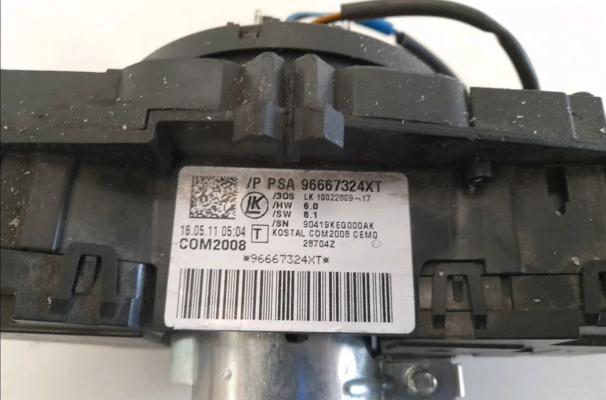 Bloc commodos Citroën C3 II (SC_) 1.4 hdi 70 (sc8hzc, sc8hr0, sc8hp4) (2009) 5 portes occasion