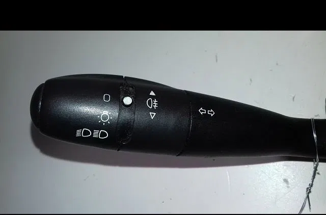 Bloc commodos Citroën C4 GRAND PICASSO I (UA_) 1.6 hdi (2006-2011) 5 portes occasion