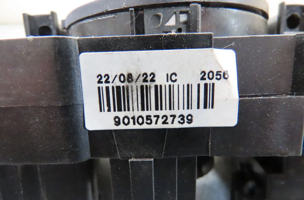 Bloc commodos Dacia DUSTER (HS_) 1.5 dci (hsmc) (2010-2018) occasion