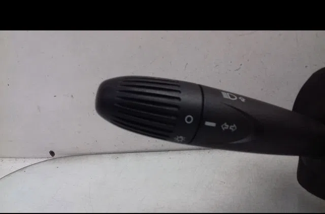 Bloc commodos Fiat PUNTO (188_) 1.2 60 (188.030, .050, .130, .150, .230, .250) (1999-2010) occasion
