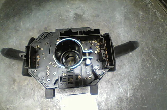 Bloc commodos Fiat SEICENTO - 600 (187_) 1.1 (187axb, 187axb1a, 187axc1a02) (1998-2010) occasion