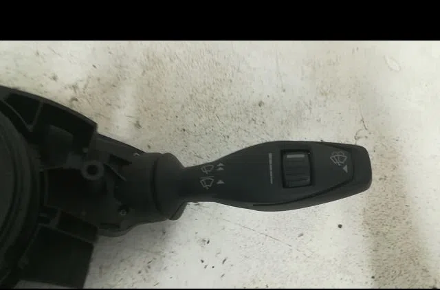 Bloc commodos Ford FIESTA VI (CB1, CCN) 1.4 tdci (2010-2012) 3 portes occasion