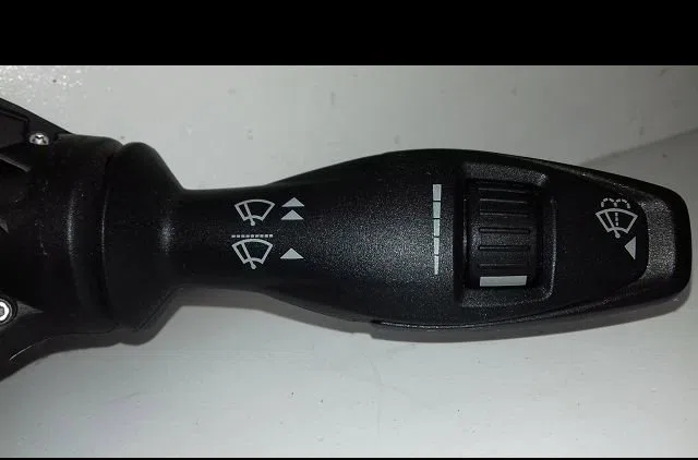 Bloc commodos Ford FIESTA VI (CB1, CCN) 1.5 tdci (2012-2017) occasion