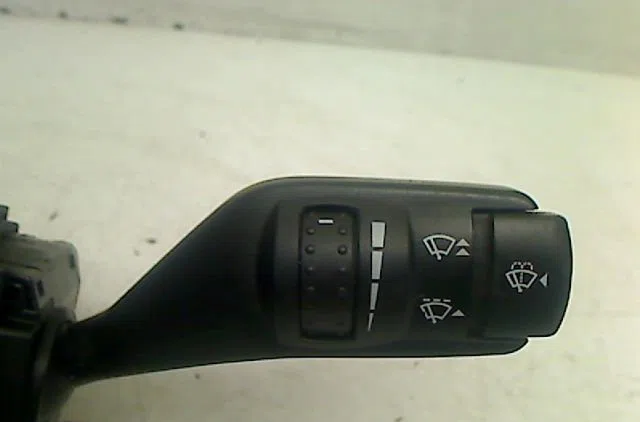 Bloc commodos Ford FOCUS C-MAX (DM2) 1.6 tdci (2003-2007) occasion