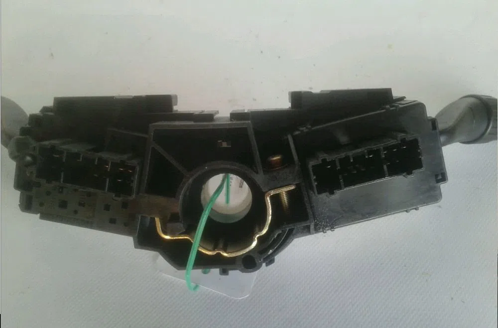 Bloc commodos Honda CIVIC VII Hatchback (EU, EP, EV) 1.7 ctdi (ep4, eu9) (2002-2005) occasion