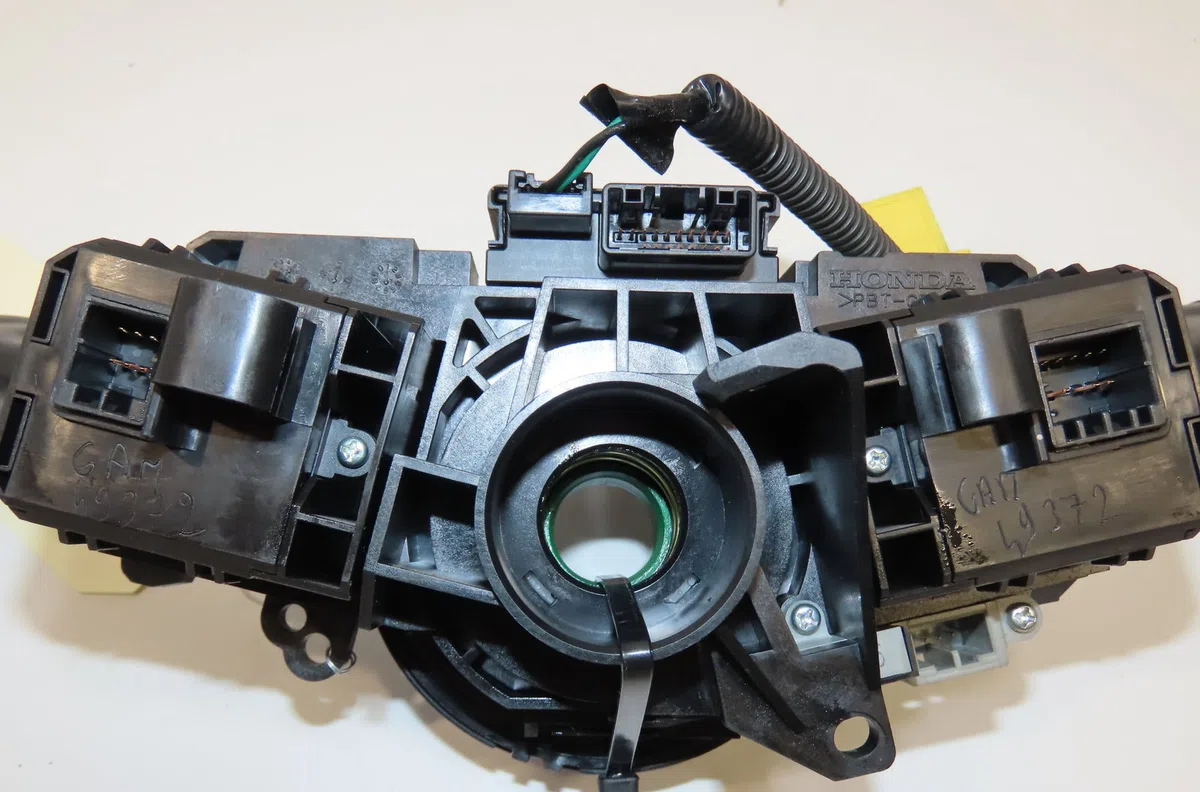 Bloc commodos Honda CIVIC VIII Hatchback (FN, FK) 2.2 ctdi (fk3) (2005) 5 portes occasion