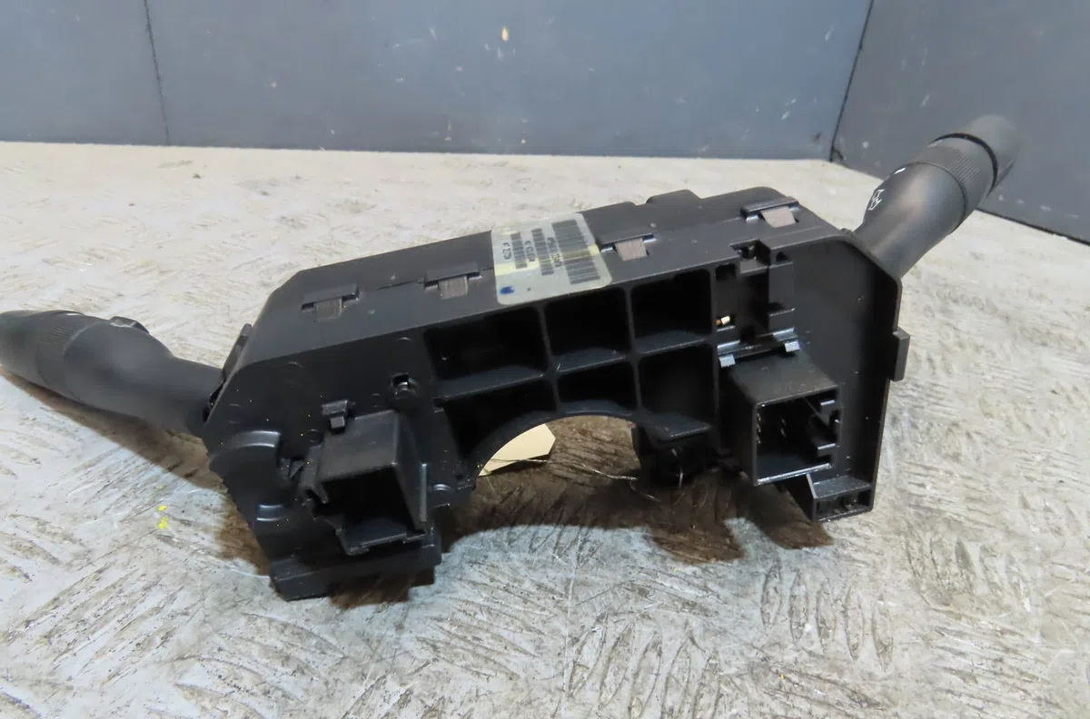 Bloc commodos Jeep CHEROKEE (KJ) 2.8 crd 4x4 (2004-2008) occasion