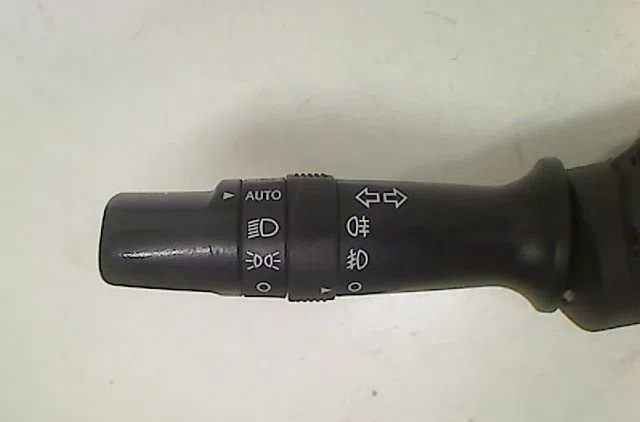 Bloc commodos Kia RIO III (UB) 1.25 cvvt (2011-2017) occasion