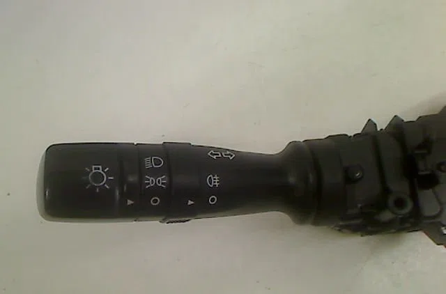 Bloc commodos Kia SOUL I (AM) 1.6 gdi (2011-2014) occasion