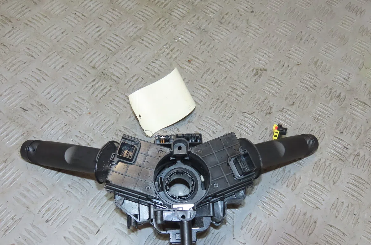 Bloc commodos Opel ASTRA J (P10) 1.7 cdti (68) (2009-2015) occasion