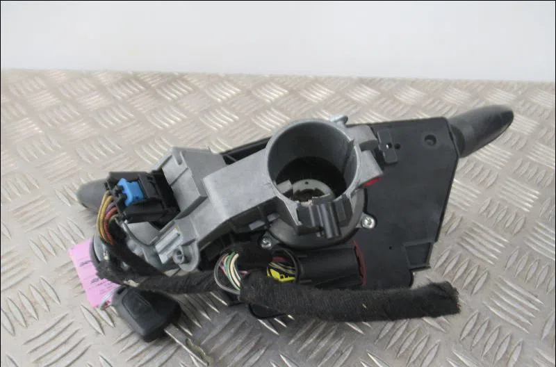 Bloc commodos Opel CORSA D (S07) 1.3 cdti (l08, l68) (2006-2014) 5 portes occasion