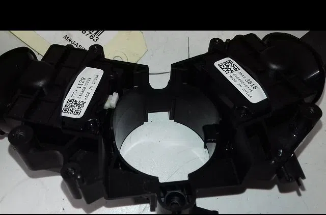 Bloc commodos Opel CORSA E (X15) 1.4 turbo (08, 68) (2014-2019) occasion