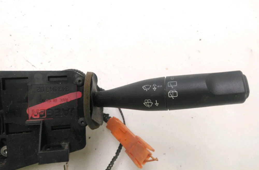 Bloc commodos Peugeot 206 3-5 portes (2A-C) 1.9 d (1998-2001) 5 portes occasion