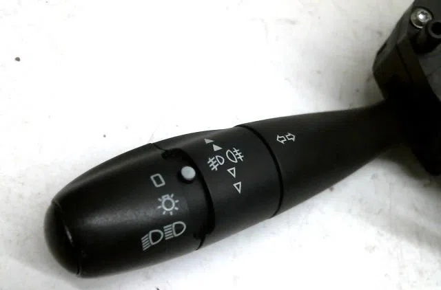 Bloc commodos PEUGEOT 207 1.6 HDI 16V - 90 PREMIUM occasion
