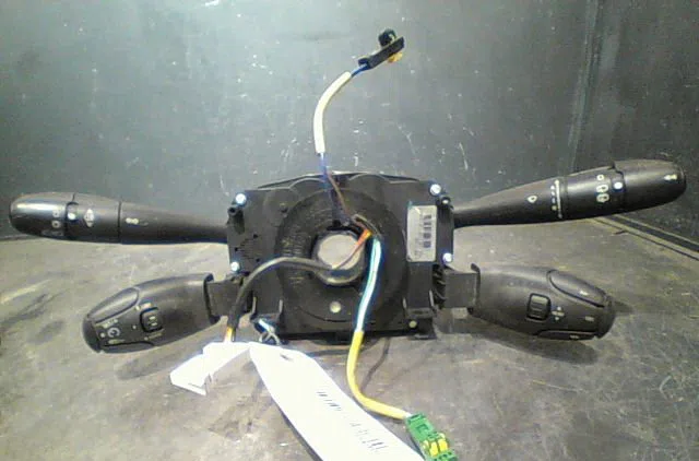 Bloc commodos Peugeot 207-207 (WA_, WC_) 1.4 hdi (2006-2015) 5 portes occasion