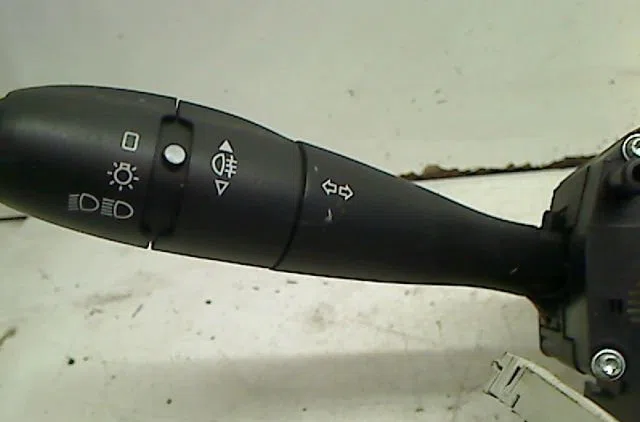 Bloc commodos Peugeot 207-207 (WA_, WC_) 1.4 hdi (2006-2015) 5 portes occasion