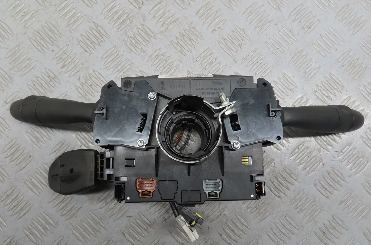 Bloc commodos Peugeot 207-207 (WA_, WC_) 1.4 hdi (2006-2015) 5 portes occasion