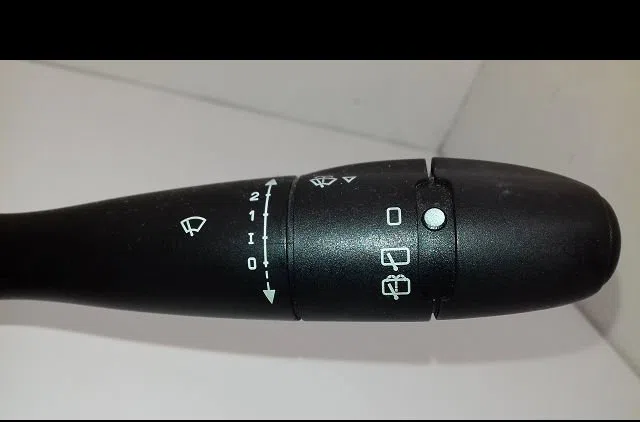 Bloc commodos Peugeot 207-207 (WA_, WC_) 1.4 hdi (2006-2015) 5 portes occasion