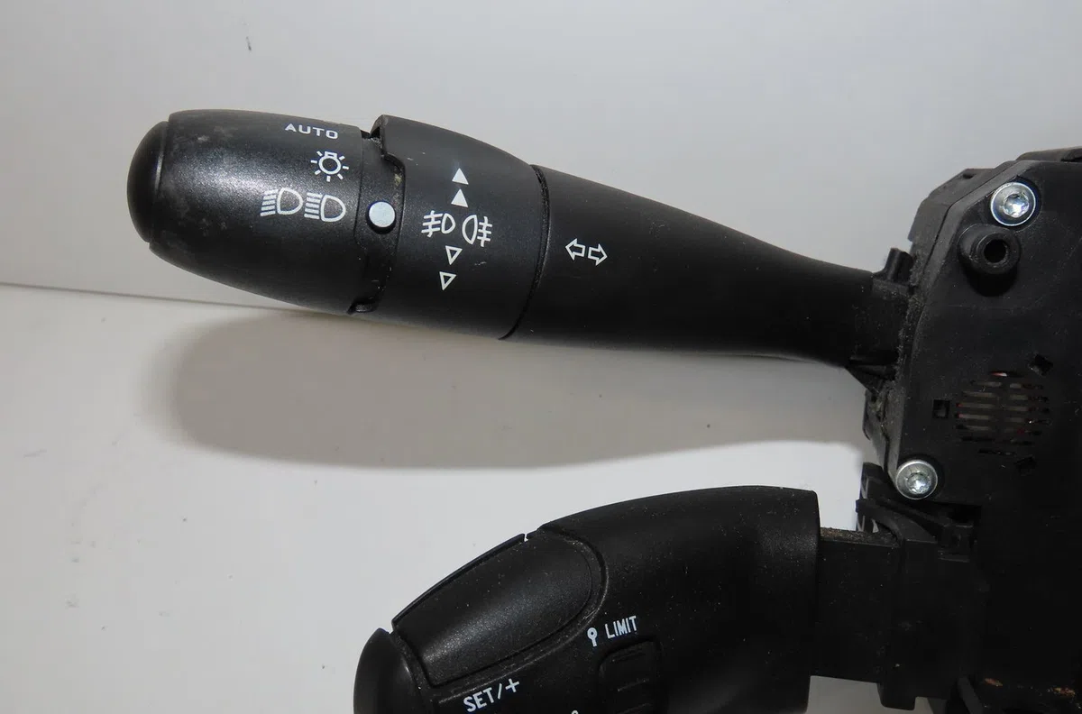 Bloc commodos Peugeot 207-207 (WA_, WC_) 1.6 16v (2006-2013) occasion