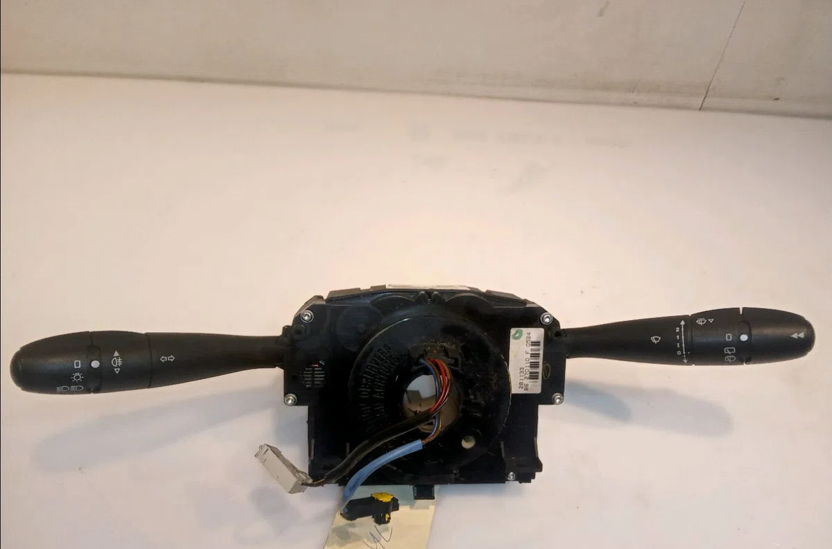 Bloc commodos Peugeot 207-207 (WA_, WC_) 1.6 hdi (2006-2013) 5 portes occasion