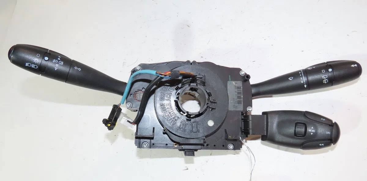Bloc commodos Peugeot 207-207 (WA_, WC_) 1.6 hdi (2006-2013) 5 portes occasion