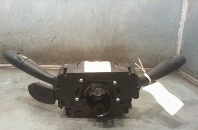 Bloc commodos PEUGEOT 207 Phase 1 04-2006--06-2013 occasion